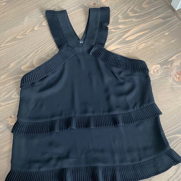 Black dressy tank top with ruffles. XS - Picture 1 of 5
